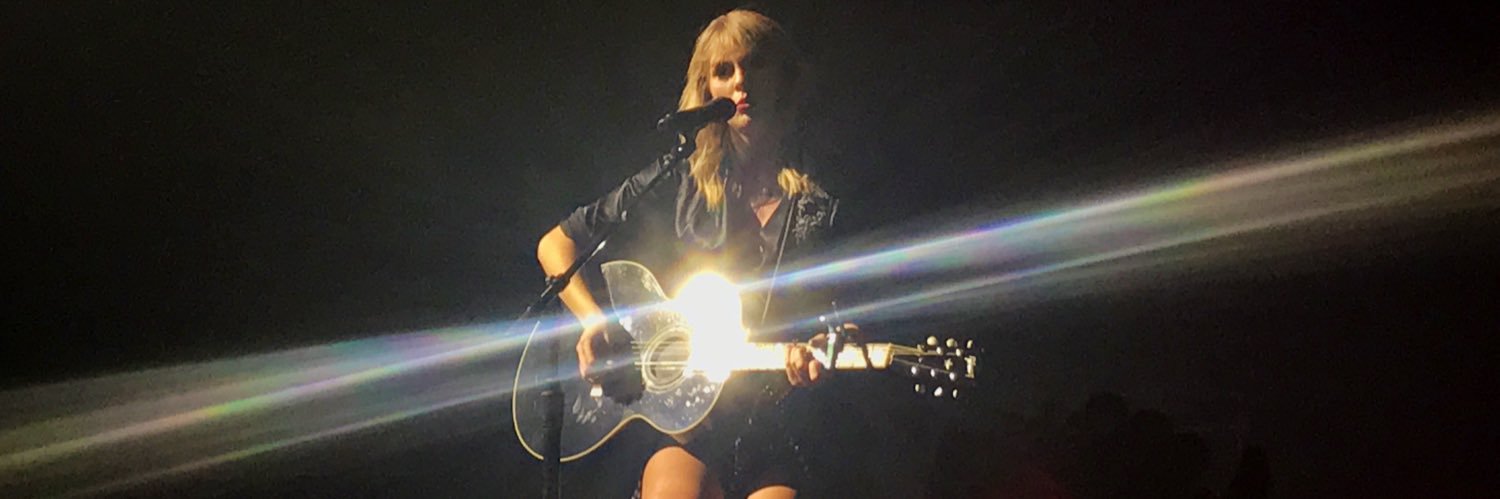 Taylor Swift France banner