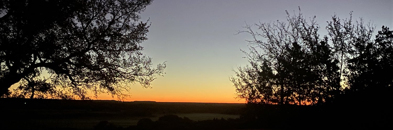 Helenaaa23's profile banner image