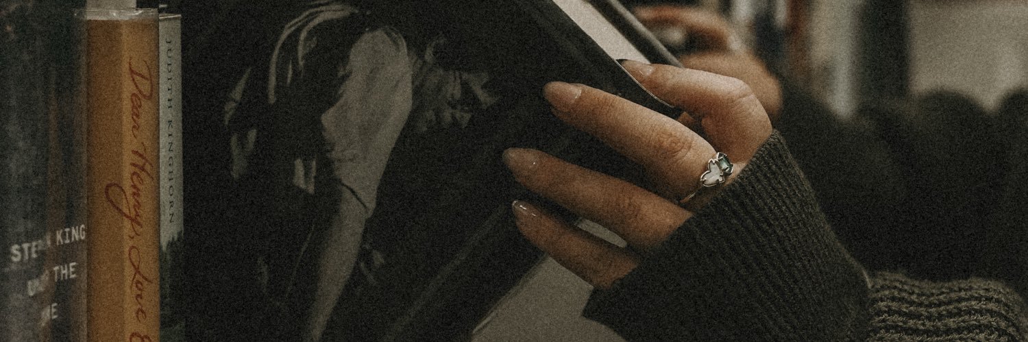 Sarabeth04's profile banner image