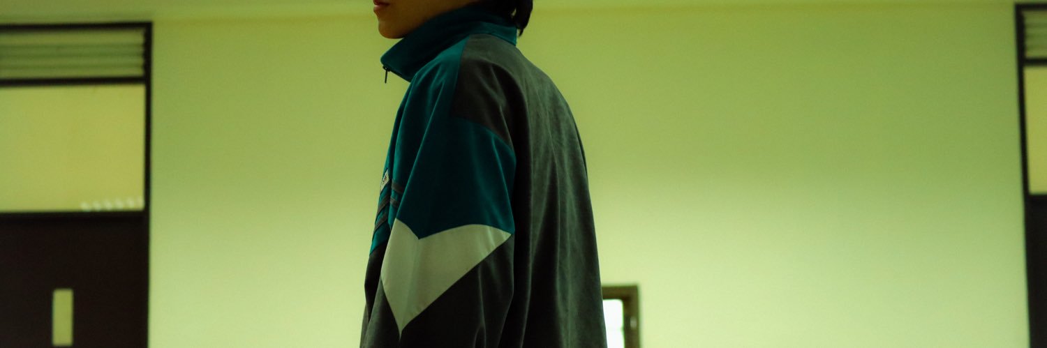 P banner