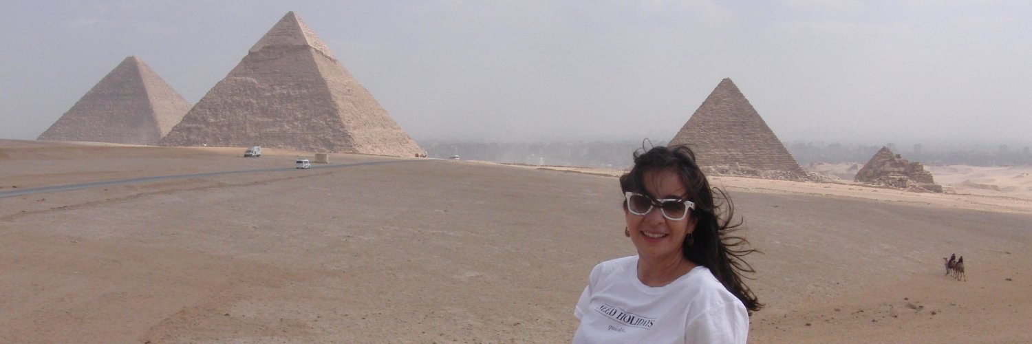 Clau_twitting's profile banner image