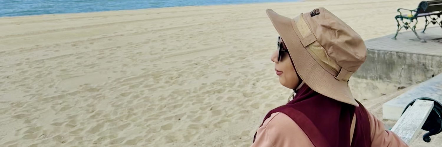 amiraxazmi's profile banner image