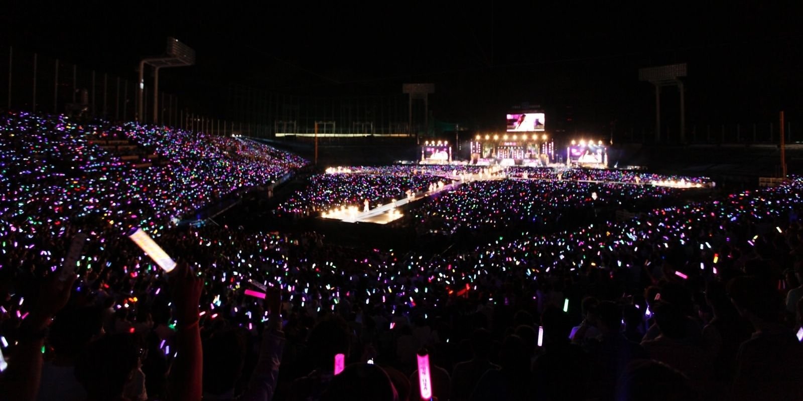 udooonn's profile banner image