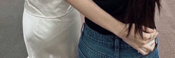 rubybeeboo Profile Banner