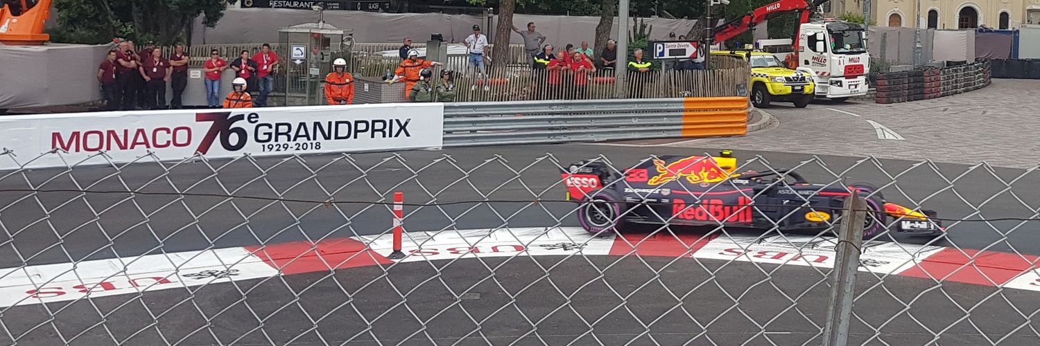 • Si Fi • banner