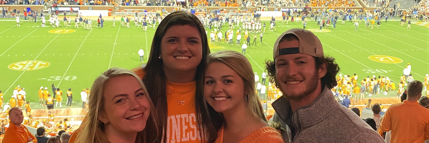 leahml33's profile banner image
