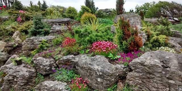 L22 Seafront Gardens banner