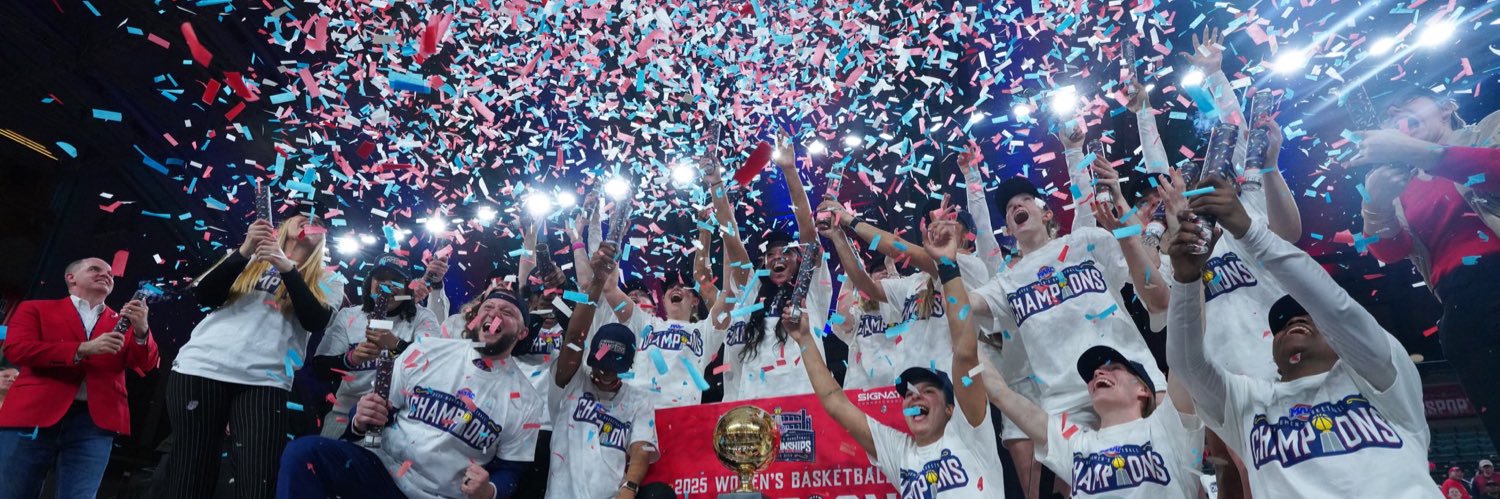 Carly Thibault banner