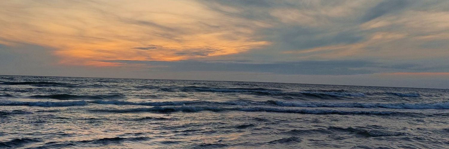 sky785587's profile banner image