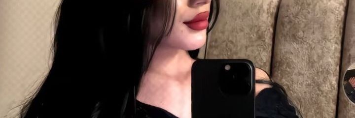 shilvi27's profile banner image
