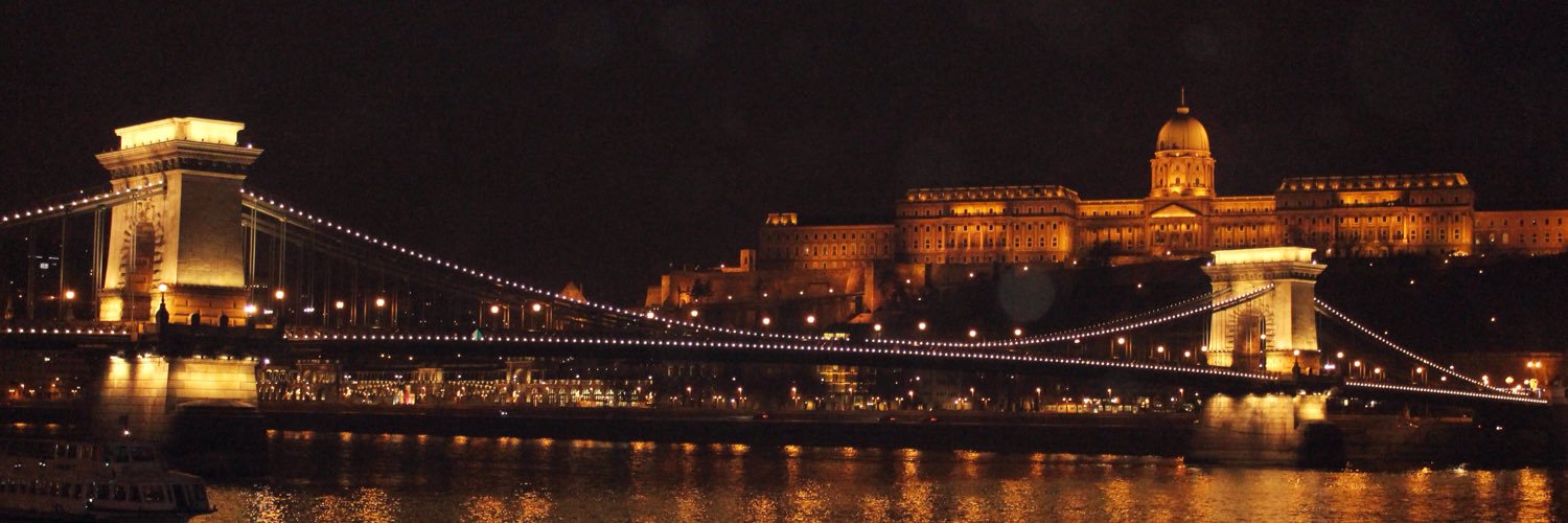 monilaloux's profile banner image