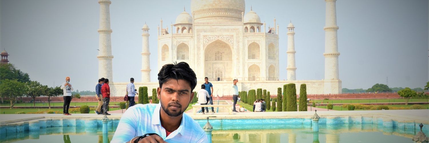 LoDekho77's profile banner image