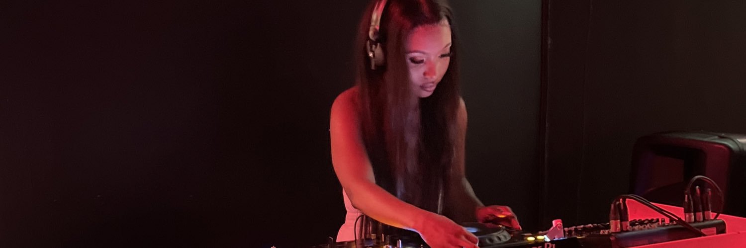 MsShezi_'s profile banner image