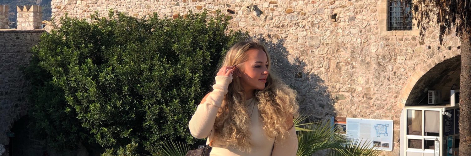 _amybrownn's profile banner image