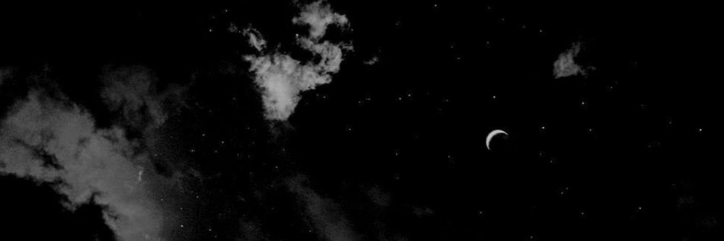 Marissa 🖤🍂🌻 banner