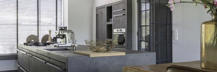 MOLITLI's profile banner image