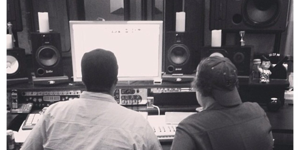 THE HEAVYWEIGHTS banner