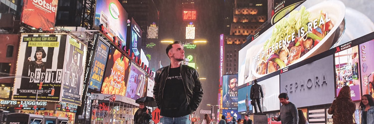 danbebr's profile banner image