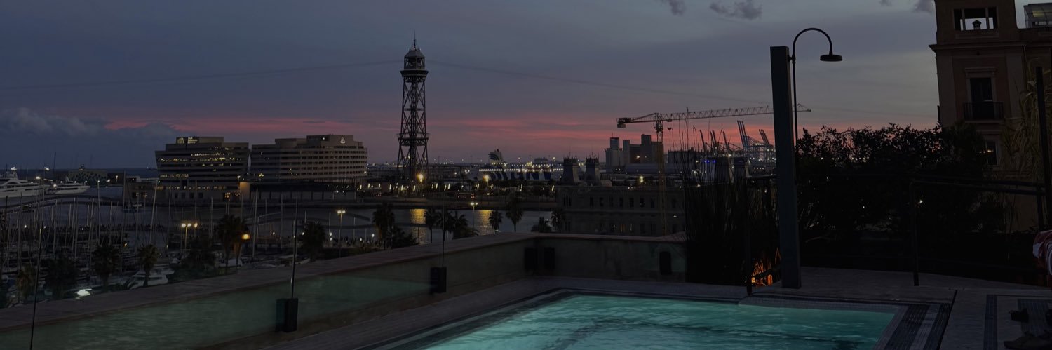 efsanearslan_'s profile banner image