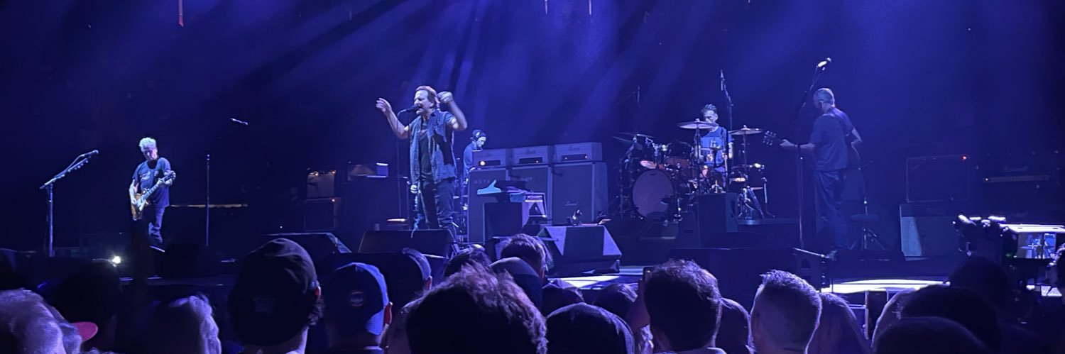 Dennis Hartnett banner