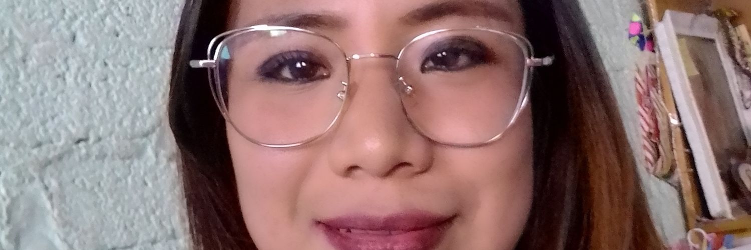 AdrianaDLZ's profile banner image