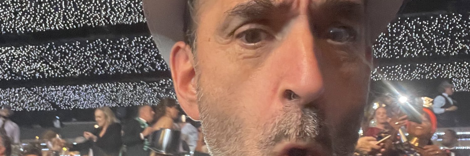 curroja's profile banner image