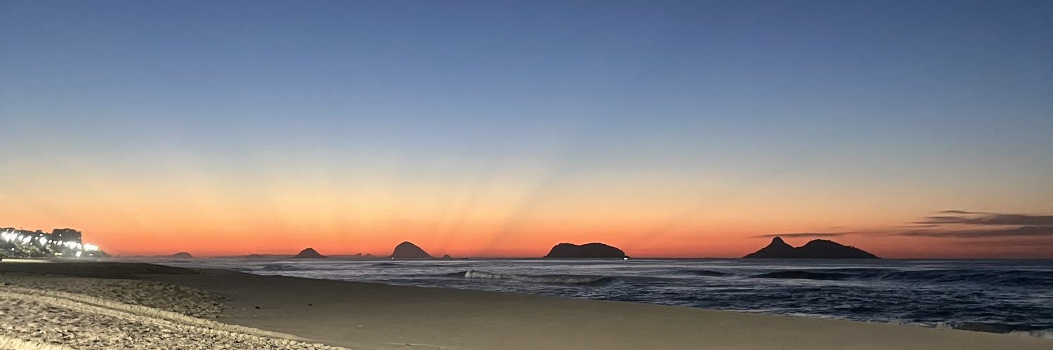 carolinagueedd's profile banner image