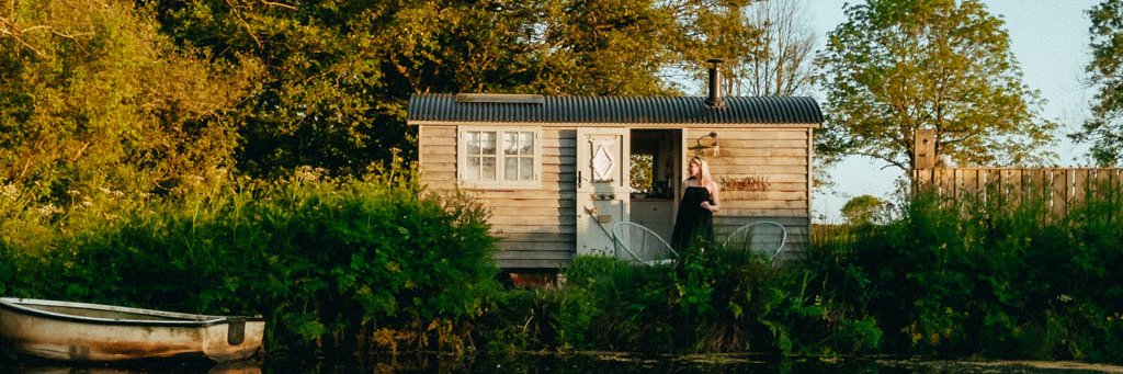 Unique hideaways banner