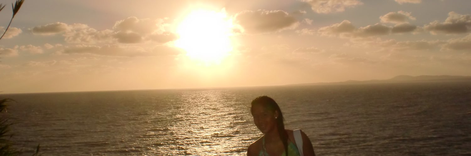 CinthyLopez's profile banner image