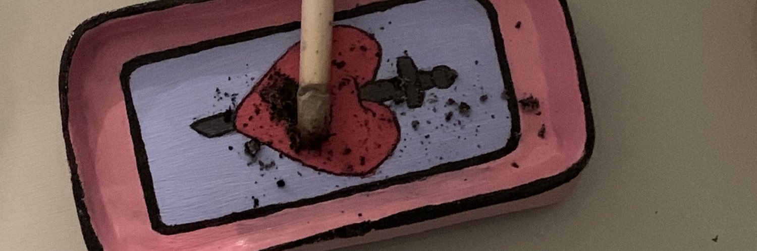 danificada_a's profile banner image