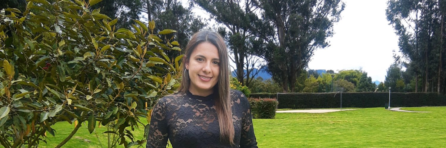 Daniela_0330's profile banner image