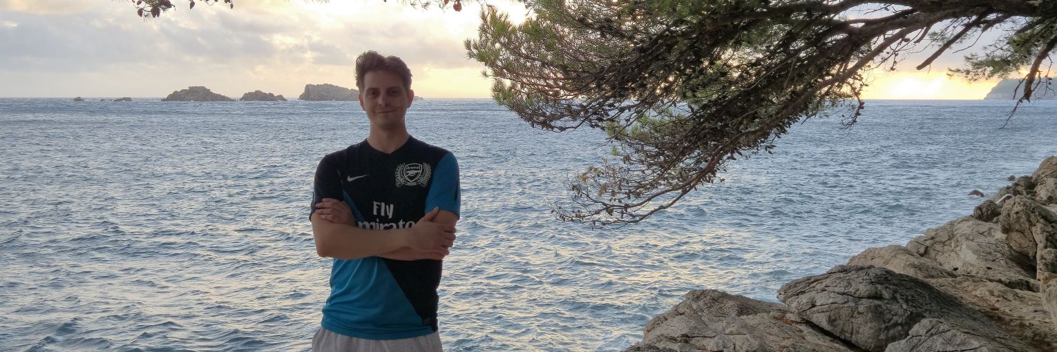 ziarqo's profile banner image