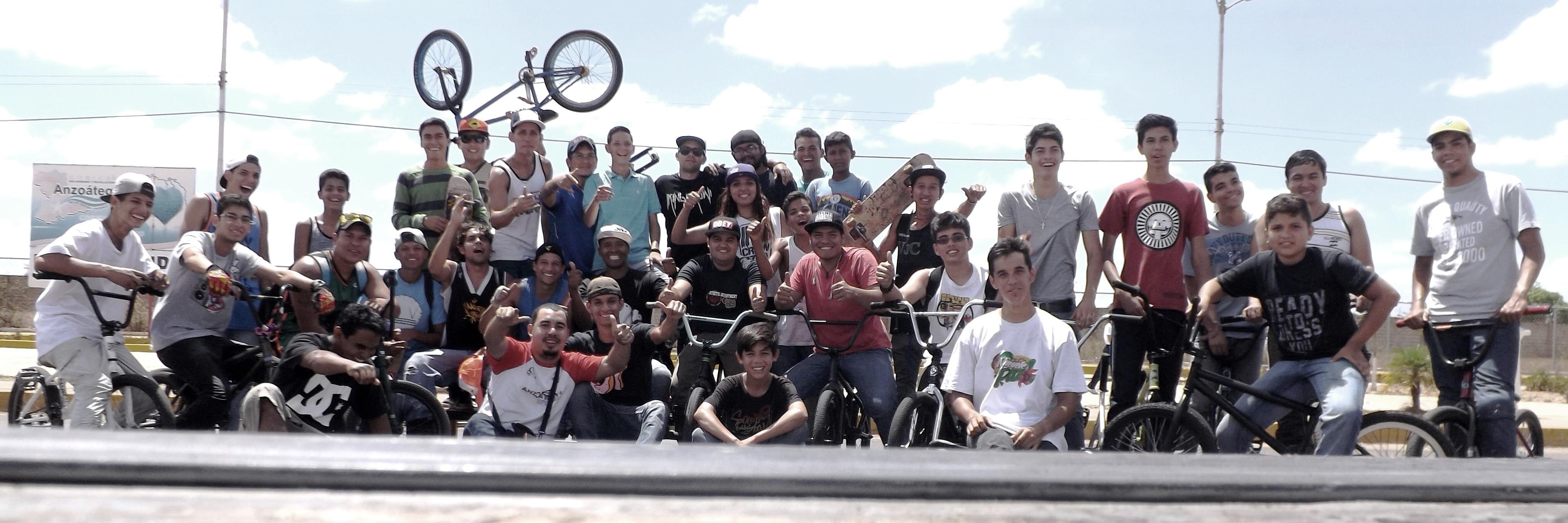 E1000cito's profile banner image