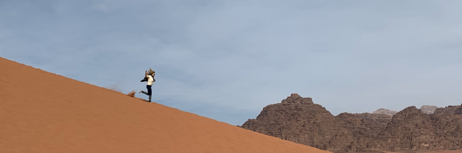 ElisaRamundo's profile banner image