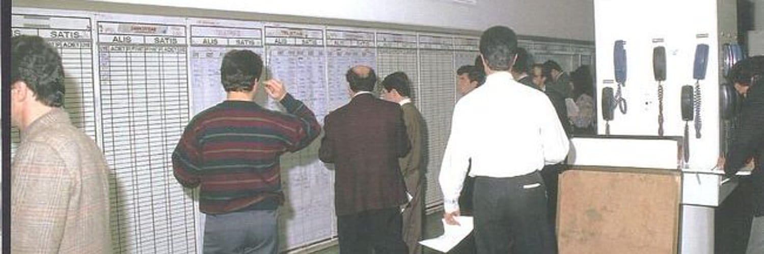 BALİNA PEŞİNDE banner