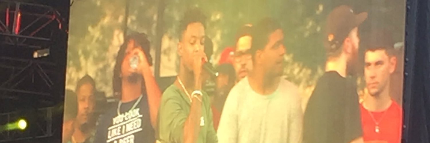 1youngpizzle's profile banner image