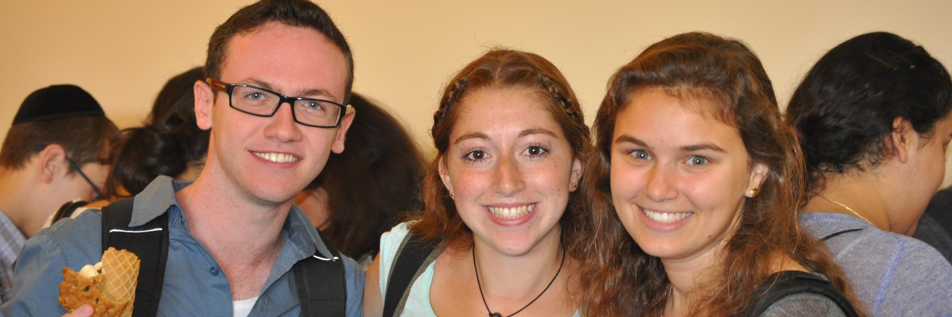 QueensHillel's profile banner image
