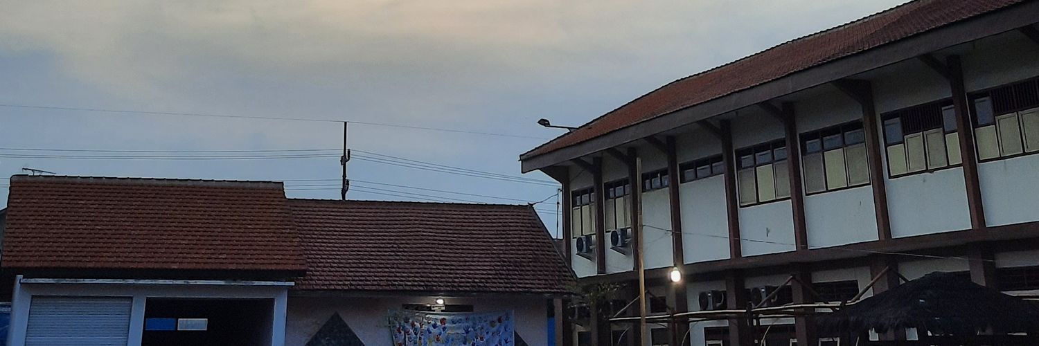 roe banner