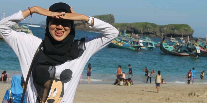 Mayriena's profile banner image