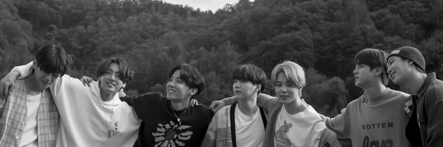 ladylustrous_'s profile banner image