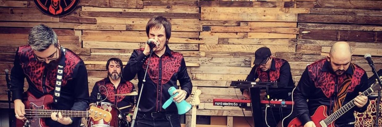 Novio Caballo banner