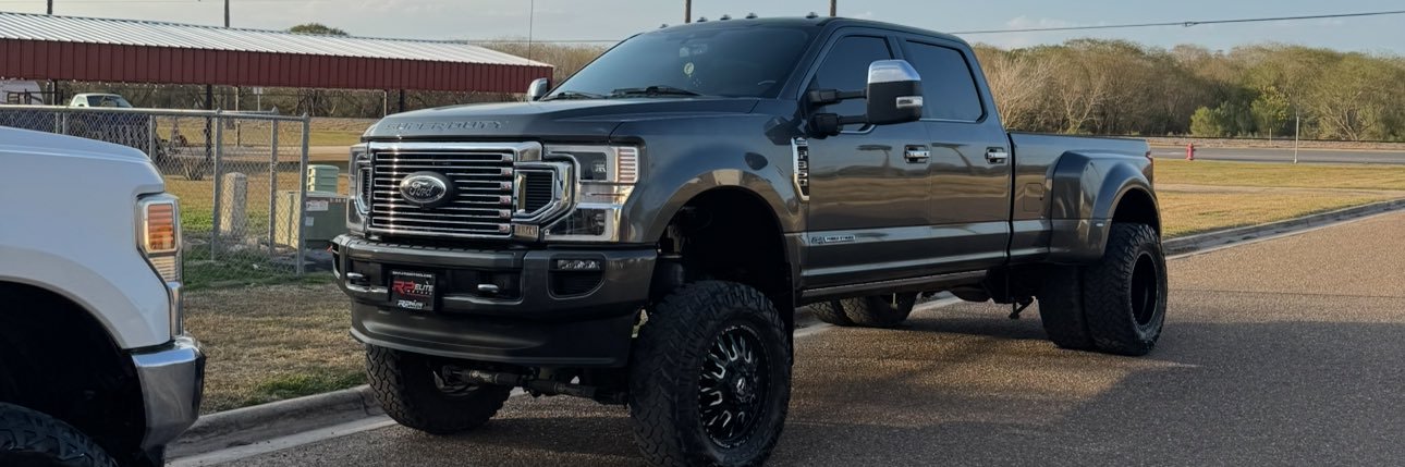 david 🖤⚡️ banner