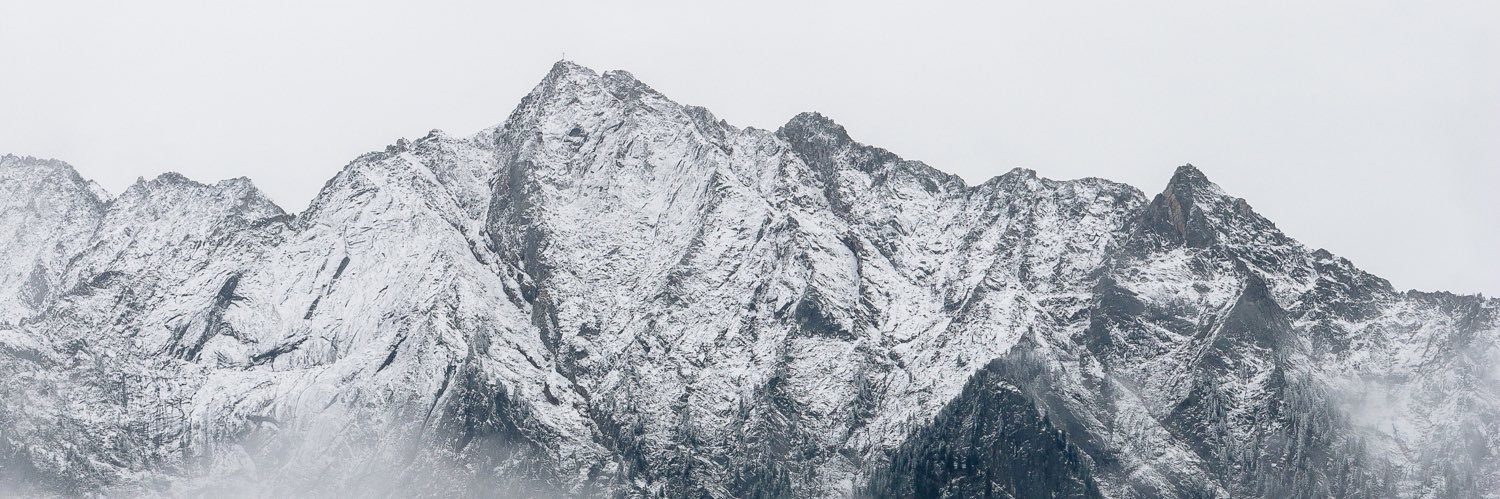 chralesch's profile banner image