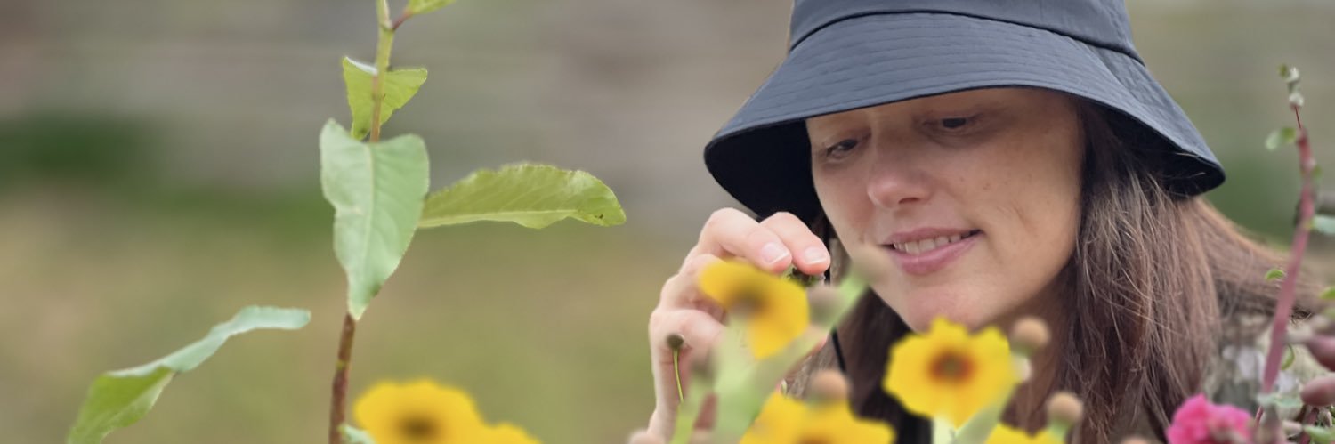 Tara Tiger Brown banner