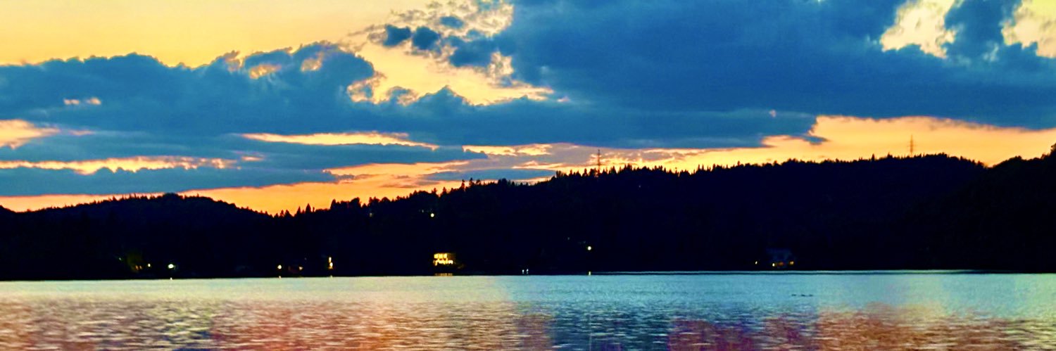 Beverly_Akerman's profile banner image
