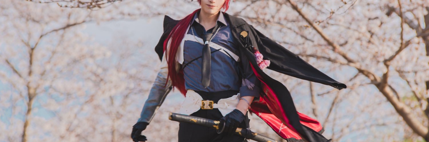 三色's banner