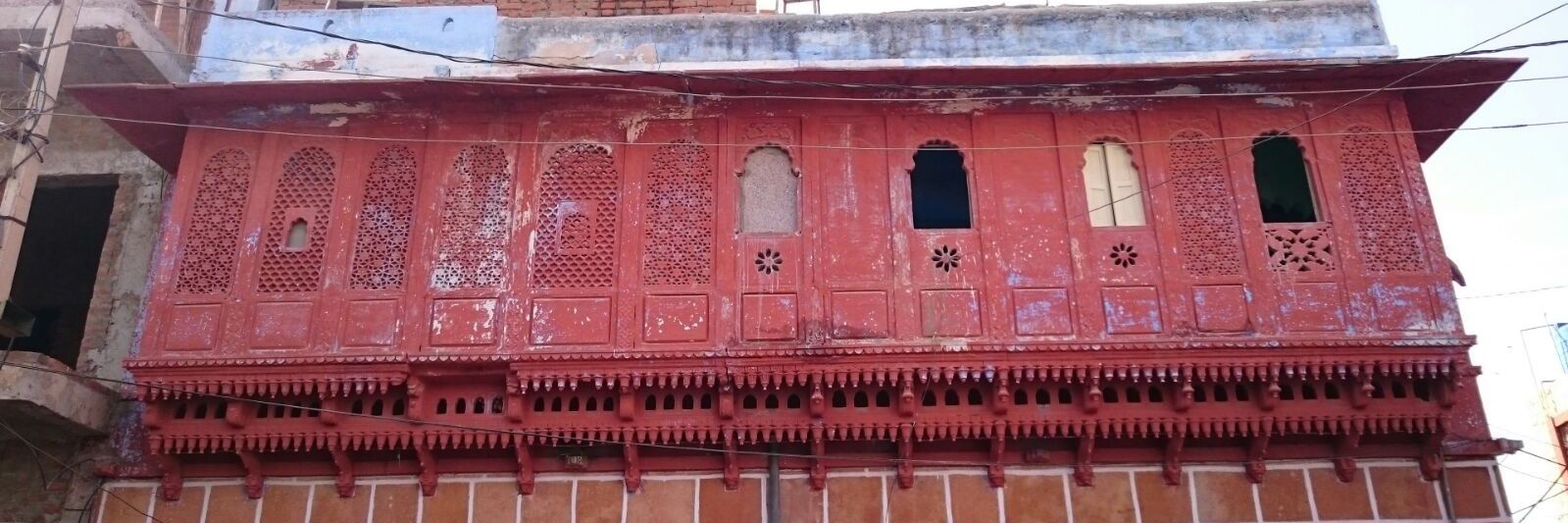 RaAhi13's profile banner image