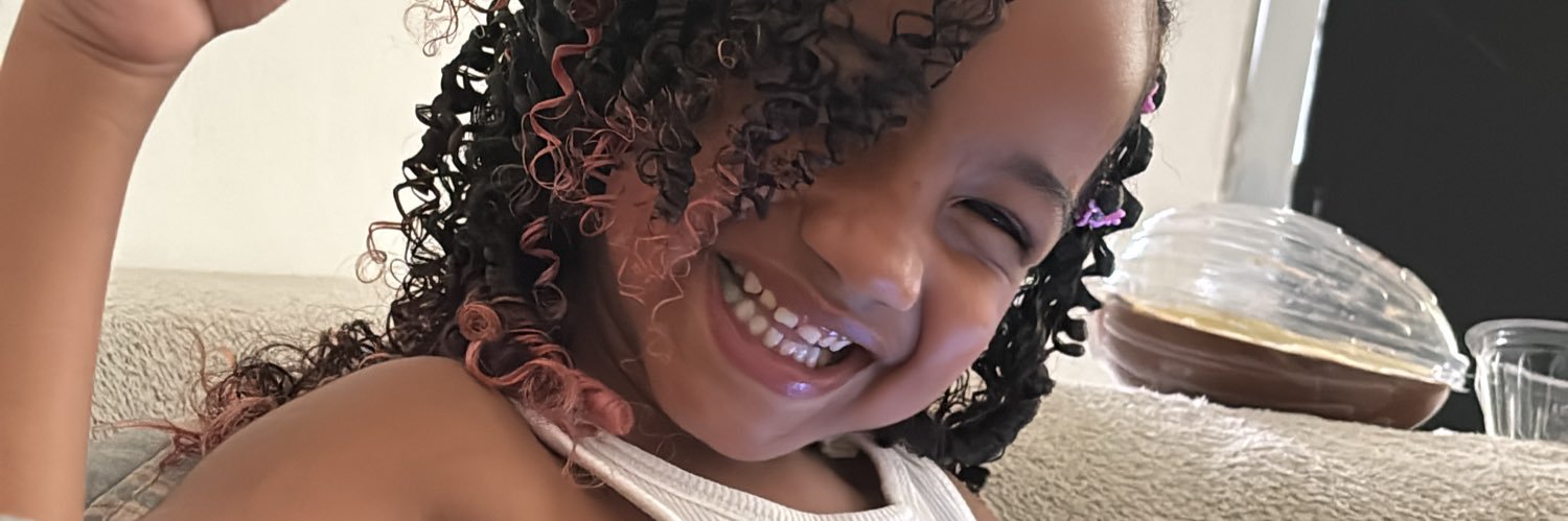 _laris99's profile banner image