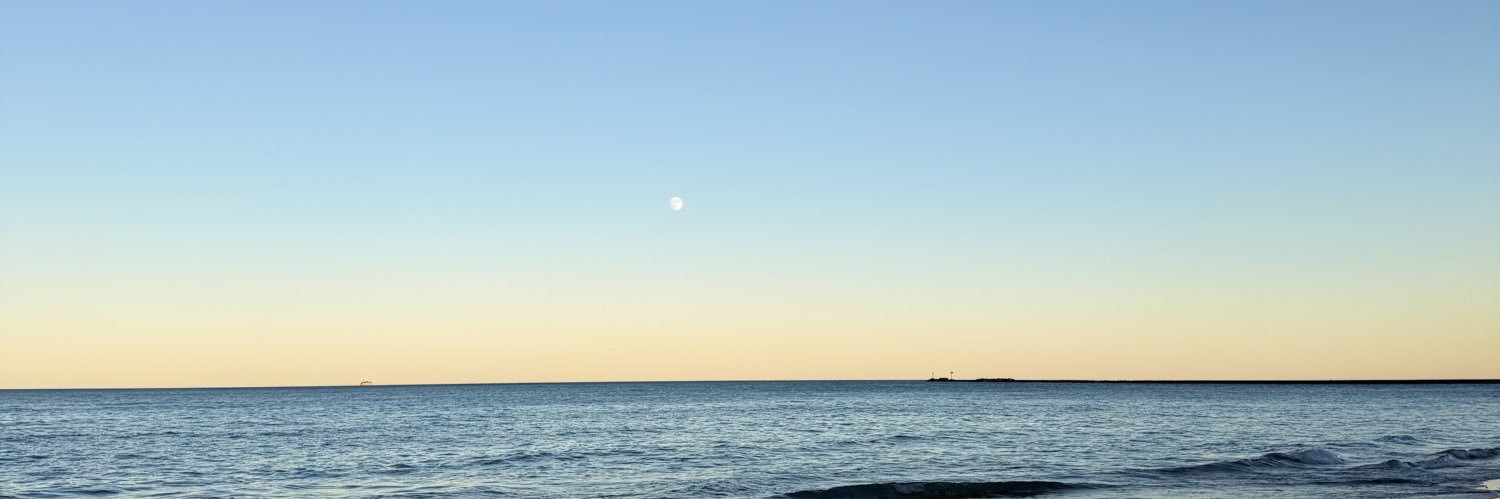 ana_miramon's profile banner image
