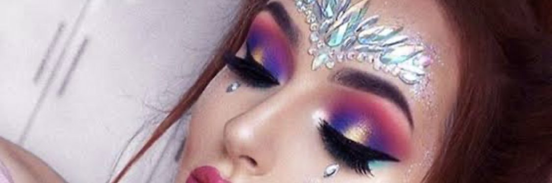 queenvhyna's profile banner image